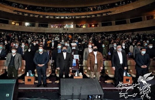 سیمرغ های جشنواره فیلم فجر با هجمه انتقادها چگونه اهدا شد؟+عکس ها