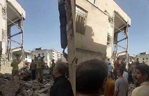 آخرین وضعیت ریزش مرگبار ساختمان دیگر در تهران/افزایش شمار حادثه دیدگان/اعزام تیم سگ های زنده یاب به محل+فیلم ها