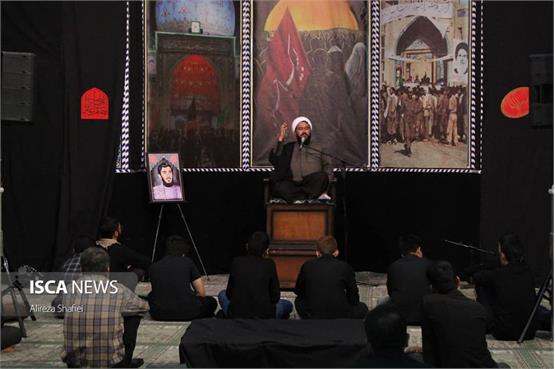 مراسم عزاداری دهه اول محرم به مدت ۱۳ شب در مسجد شهید صدوقی دانشگاه آزاد یزد برگزار شد