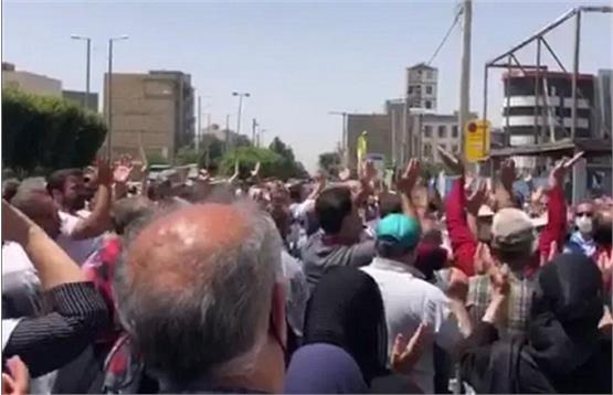تجمع سراسری بازنشستگان تهران مقابل اداره برق تهرانپارس