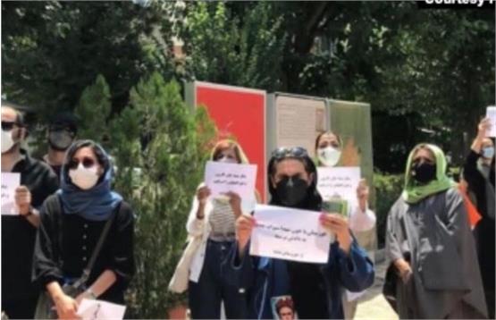 تجمع فعالان فرهنگی و «اعلام همبستگی» سینماگران و صنوف مختلف با تظاهرات خوزستان