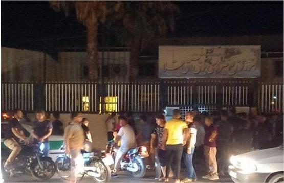 مردم با برگزاری «تجمع» به قطع گسترده برق اعتراض کردند