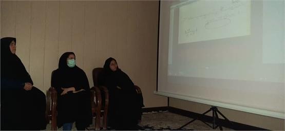 پرده خوانی اسناد کشف حجاب  در محل مرکز اسناد و کتابخانه ملی استان یزد