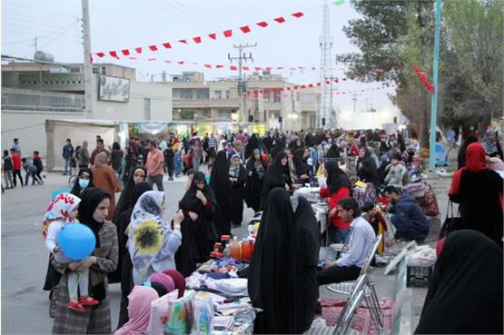 استقبال باشکوه یزدی ها از جشن بزرگ انتظار در پیاده راه حضرت ولیعصر(عج) امامشهر یزد