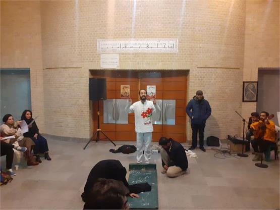 یادی از شهدای بمباران هوایی زمین فوتبال چوار در جشنواره ملی تئاتر ایثار